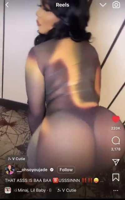 I understand why 6ix9ine ratted 💯💯 no way I’m sitting in prison when i got a baddie like this