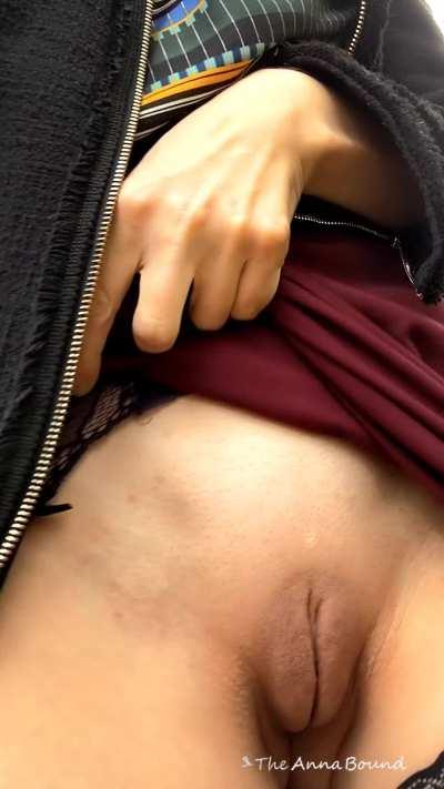 Sometimes I get so horny at work, I have to take a walk. I take a LOT of walks... [Gif]