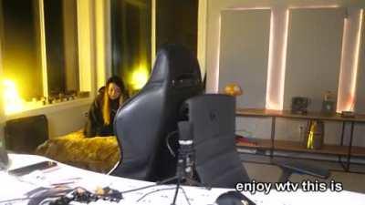 God Bless Editor-san for yet again gracing us with Jeannie's antics