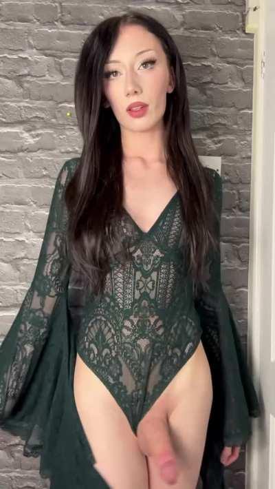 Did you expect me to be as big as this ?