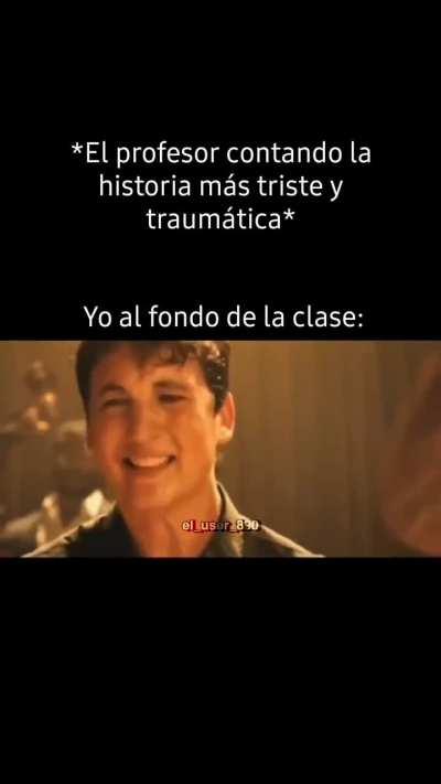 Cuando la compañera culona pasaba a exponer y se le caía la cartulina: