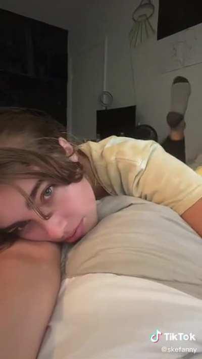 Dm me if you want @skefanny feet pics I have them