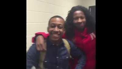 imagine doin this with homies 😳