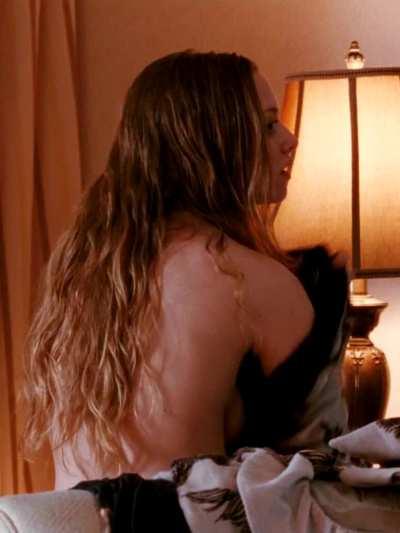 Amanda Seyfried teasing her big tits