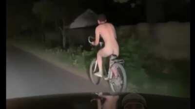 Gica Keanu Pneumatic prezinta: Universul conectat WAGTHRO