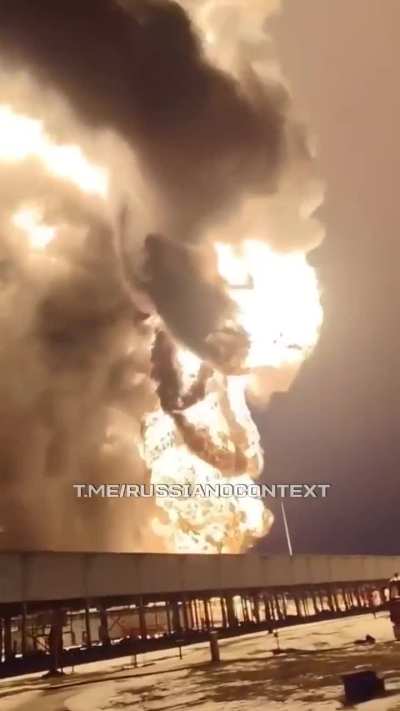 UA POV: The situation after Ukrainian strikes on the Crystal Plant oil storage facility in Engels, Saratov region, Russia. Fire spreads. January 2025