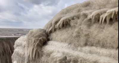 WCGW parking by Lake Erie