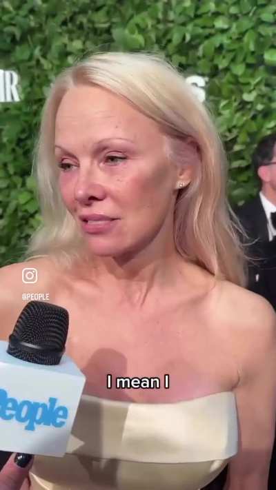 I don’t normally post celebrities, but I think she looks so incredibly beautiful…