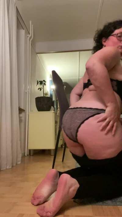 Would you be able to maintain eye contact with me if we were having sex?