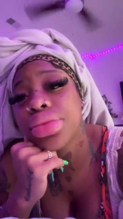 Only if she knew chat💯😫✊🏽