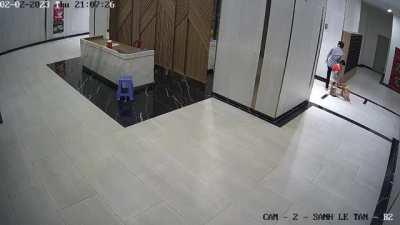 Dad assaulted by dog owner after shielding his son from the dog