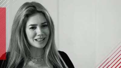 Palina Rojinski mit mega prallen Ausschnitt