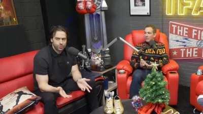 The moment Chris D'elia realizes you can save snapchats