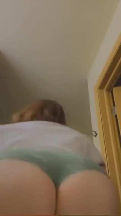 Ass Clapping BBW Fatqueenla 2 In 1 Video. More Ass Clapping In My Community But This One Lit AF 🍑👏🏽🔥