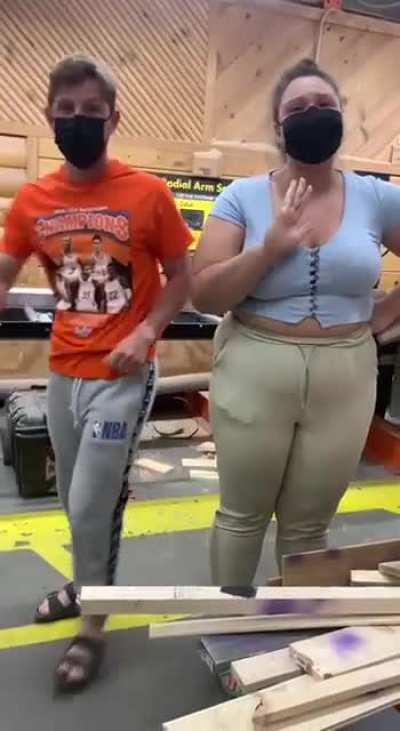 Anti-Masker pesters people about wearing masks and gets told to get Fucked