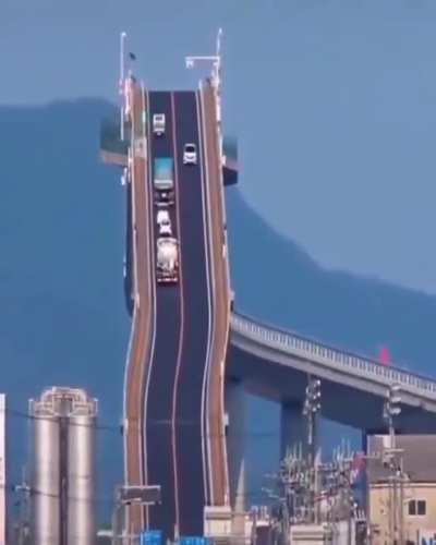 Vertically-oriented bridge