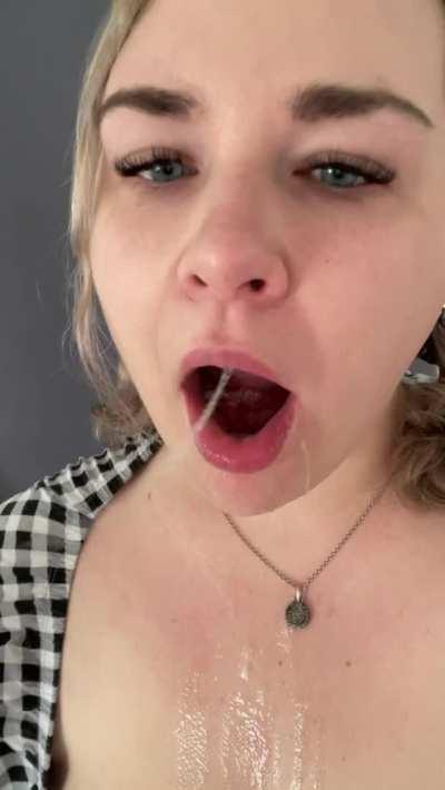 smol throat bulge ❤️‍🔥