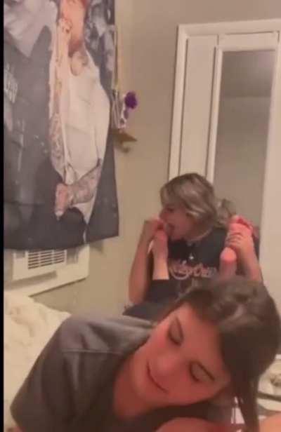 does anyone have the full vid?