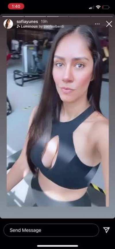 I would pound her in that gym right there and then