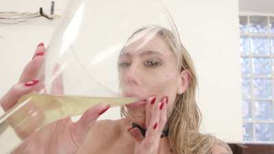 Angie Bloom is a dedicated piss whore! 4/4