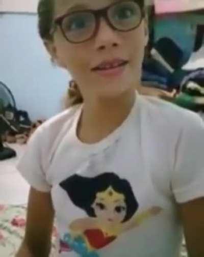 Assista e não fale nada