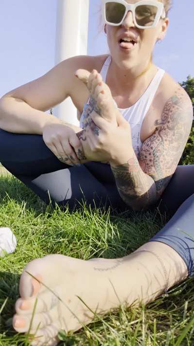 The Cute Girl @ The Track Was Just 👀😏