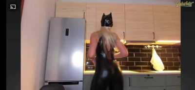 The G.O.A.T fuck she's hot!!