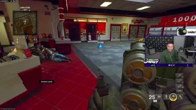 Shotzzy and Dashy discover the MOST BROKEN trick for stretch defusing in S&D: 