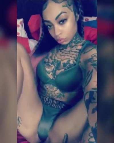 if only the fame didnt get to her 🥴