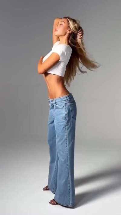 Alexis modelling for Abrand jeans via IG post Apr'25