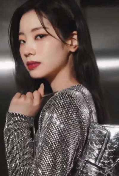 Dahyun x Michael Kors 