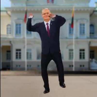 Nausėda šoka Fortnite šokį?! 😱😱😱😱