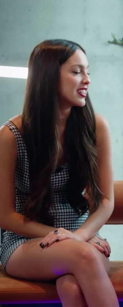 more jamming in the cute dress