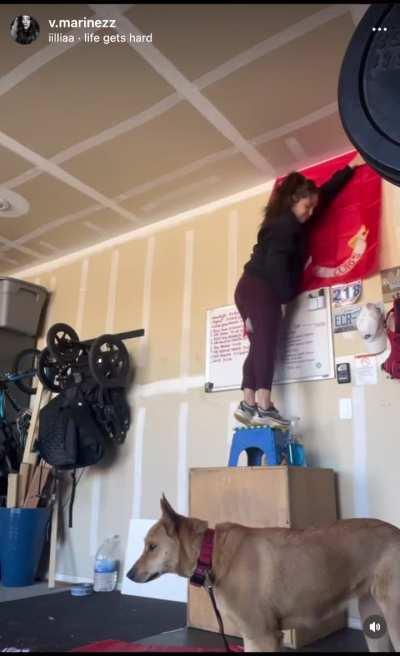 Absolutely HAD to record her tearing her ex’s banner down