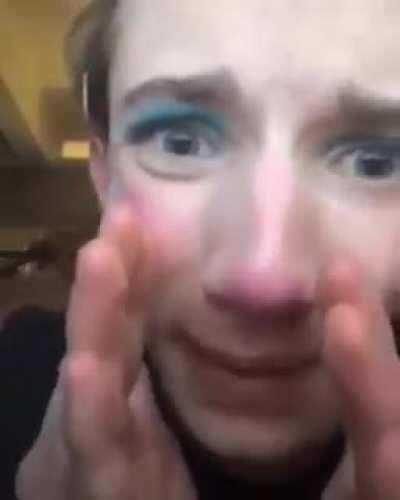 This is the definition of cringe