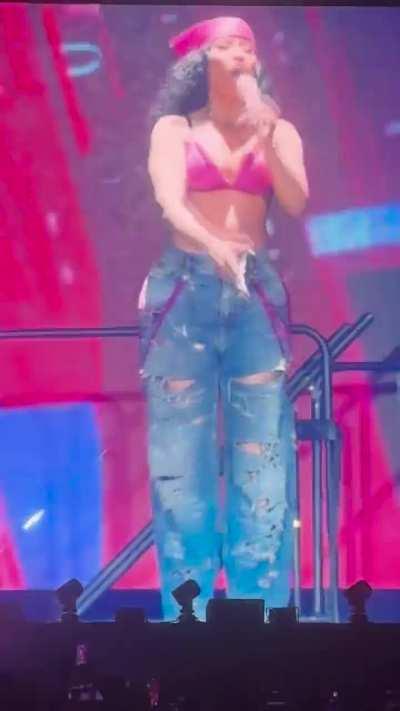 “Everybody “ Rolling Loud