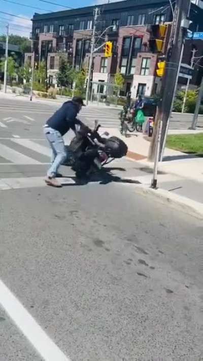 Male Karen got arrested for this.