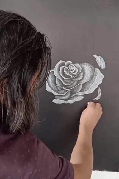 Drawing with chalk