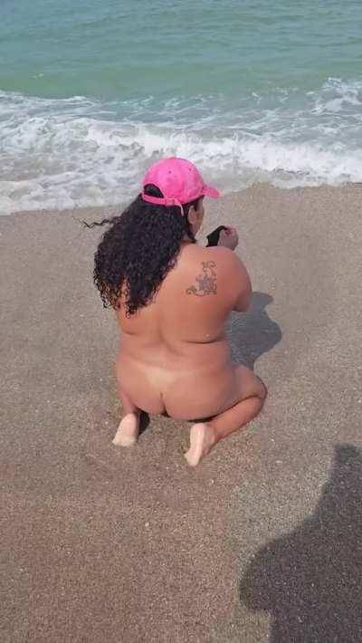 Say hi if you like what you see!!!