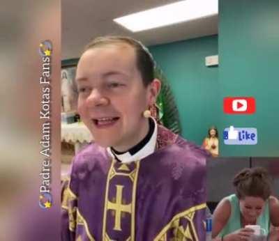 Padre Adam Kotas - Chiste / Una MadreAda con amor