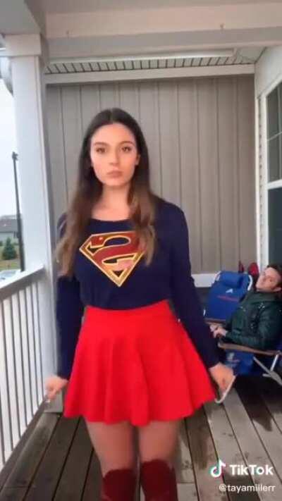 Supergirl and green arrow