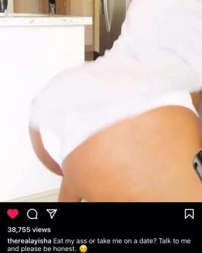 There’s certain times where Ayisha Just wants some 🍆… This is one of them times 🍑👀