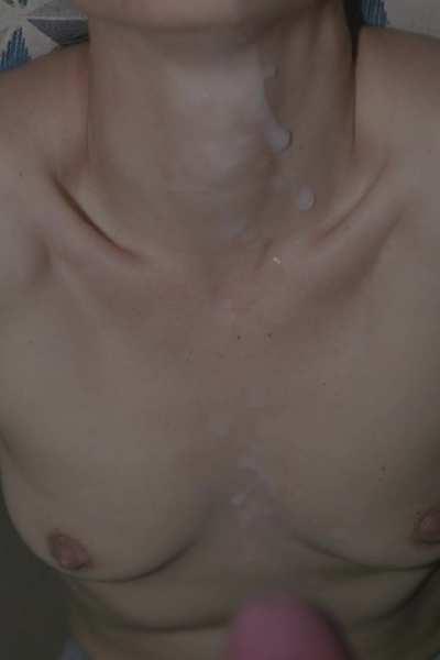 Hubby shot a nice load on this 40yo mom of three! [M][F]