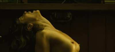 Aitana Sánchez-Gijón in La Carta Esférica