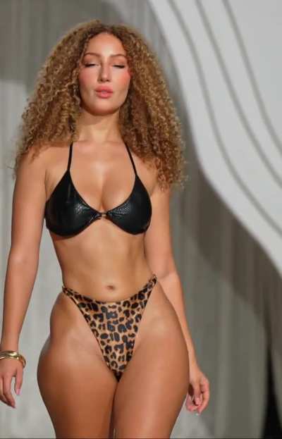 Kylie Gesualdo - Vanity Couture, Miami 2024