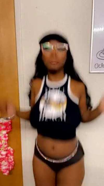 Do you want to cum in or on me?