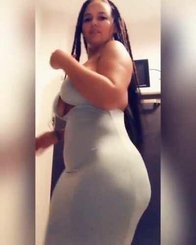 Look at that curves 😈🔥 follow me for more of her 😉 see my profile 🔥