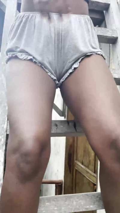 he fell off the balcony to get this shot! was it worth it? [f]
