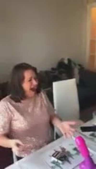 Thanks I hate Bachelorette party's with the family.