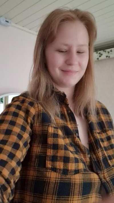 And now hocus pocus and we move from the earth dimension to the alt dimension - where girls are colorful and have huge boobs. Kisses